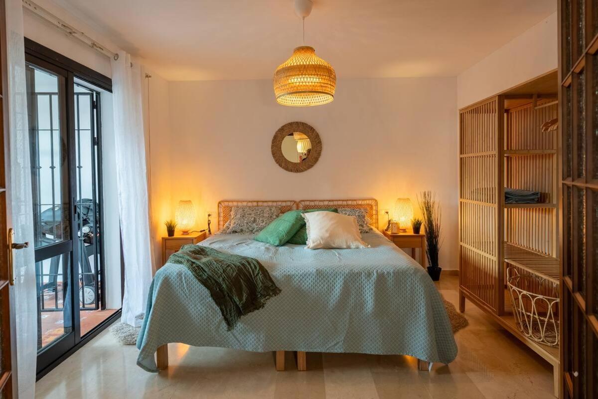 La Casa Bonita - Newly Renovated 2br With Private Terrace Apartment *